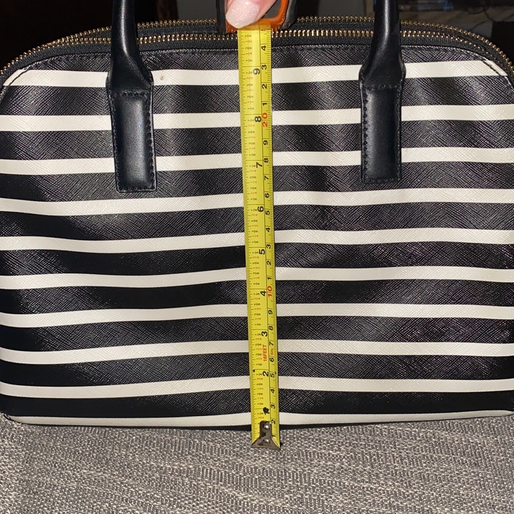 Kate Spade Cross Body - Picture 4 of 5